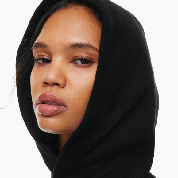 ARITZIA TNA COZY Black Hoodie size XXS - Picture 4 of 11